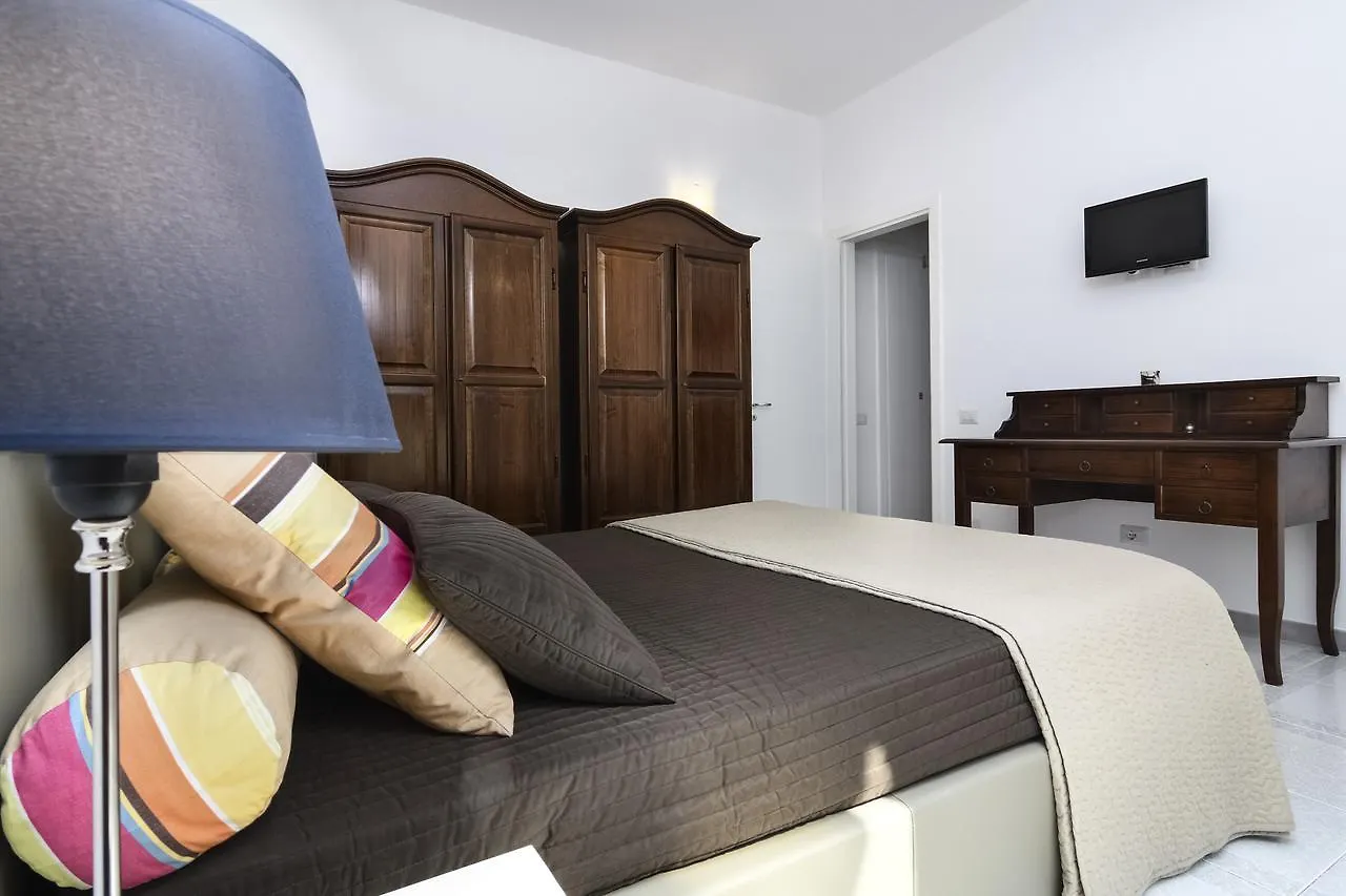 B&B Villa Genny A Pochi Passi Dal Mare San Cataldo (Apulia)