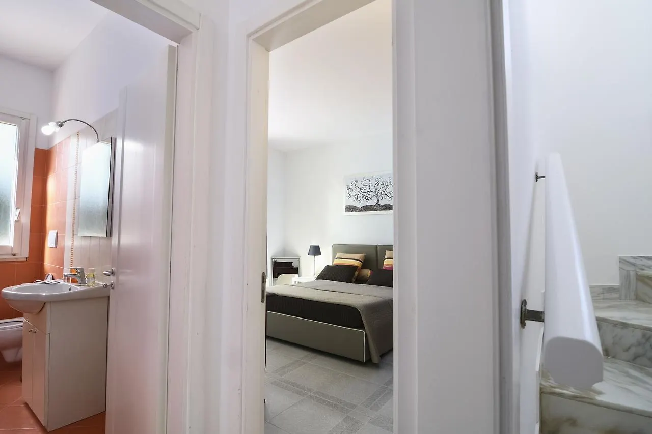 B&B Villa Genny A Pochi Passi Dal Mare 0*, San Cataldo (Apulia) Italy