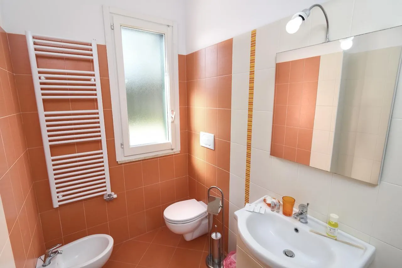 B&B Villa Genny A Pochi Passi Dal Mare 0*, San Cataldo (Apulia)