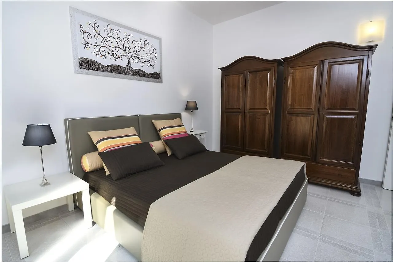 B&B Villa Genny A Pochi Passi Dal Mare 0*, San Cataldo (Apulia) Italy